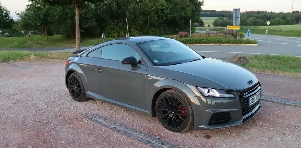 Gebraucht Audi TT Ambiente 230 PS (169 kW) 2015 Grau Coupé