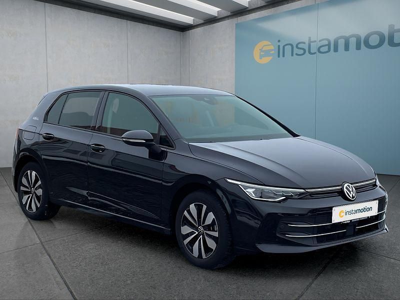 Gebraucht VW Golf VIII 150 PS (110 kW) 2025 Schwarz Kleinwagen