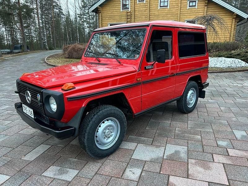 Gebraucht Mercedes G300 88 PS (64 kW) 1981 Rot SUV
