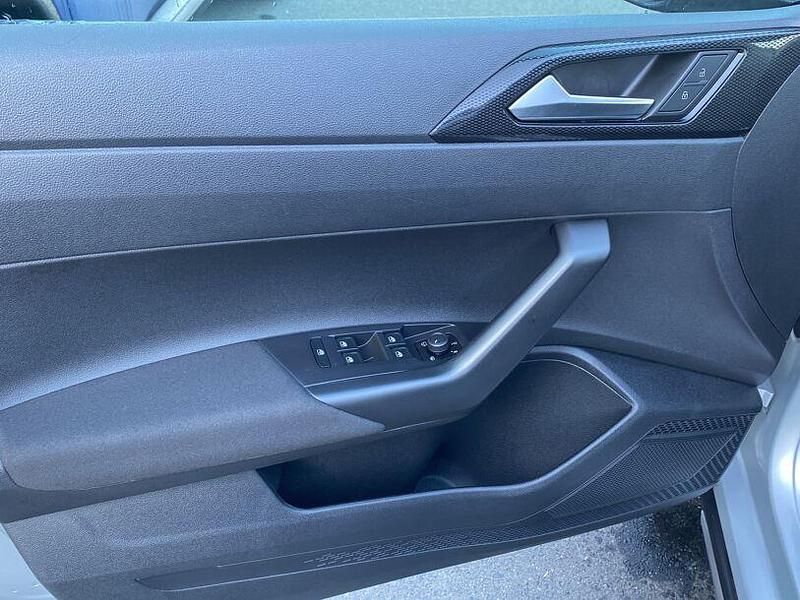 Gebraucht VW Taigo Life 110 PS (80 kW) 2023 Silber SUV