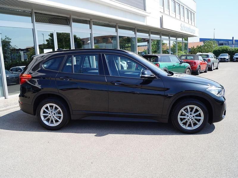 Używany BMW X1 Advantage 150 KM (110 kW) 2019 Czarny SUV