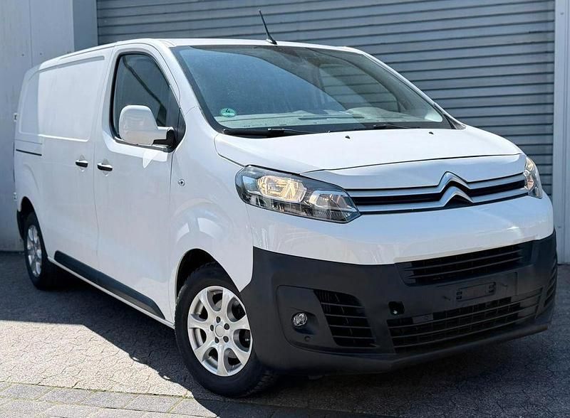Używany Citroën Jumpy Business Class 122 KM (89 kW) 2019 Biały Minivan