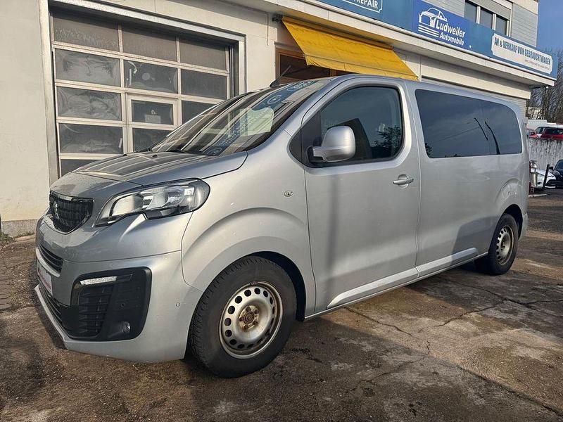 Gebraucht 2018 Peugeot Traveller Active Van / Kleinbus | 9.999 € (Teuer) - Bild 1/4