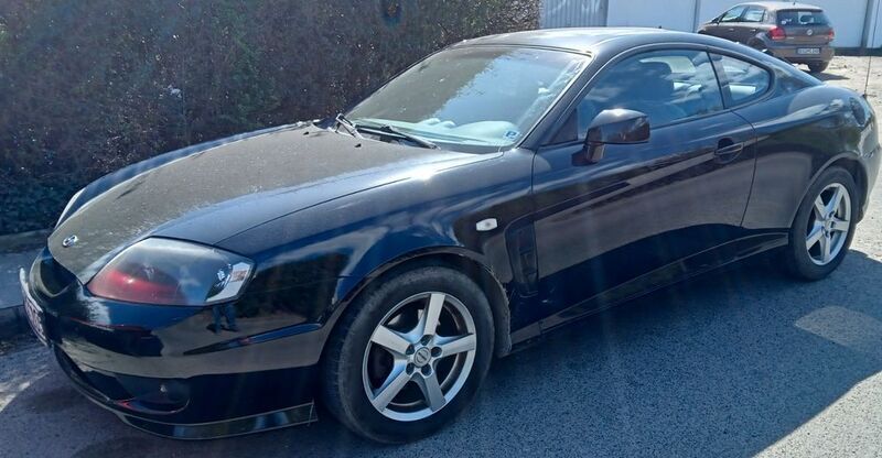 Schwarz Gebraucht 2005 Hyundai Coupé GLS Coupé | 900 € - Bild 1/3