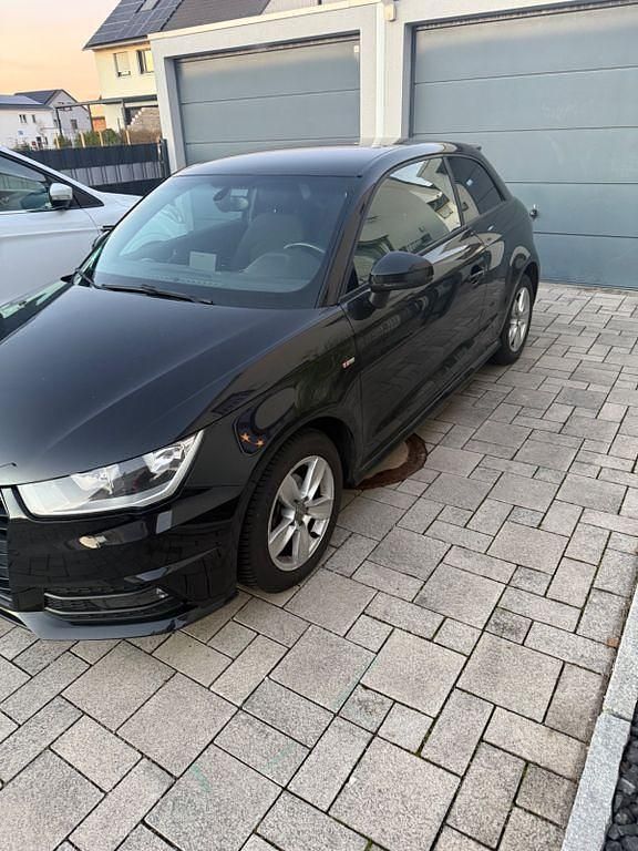 Gebraucht Audi A1 S-Line 90 PS (66 kW) 2015 Schwarz Kleinwagen