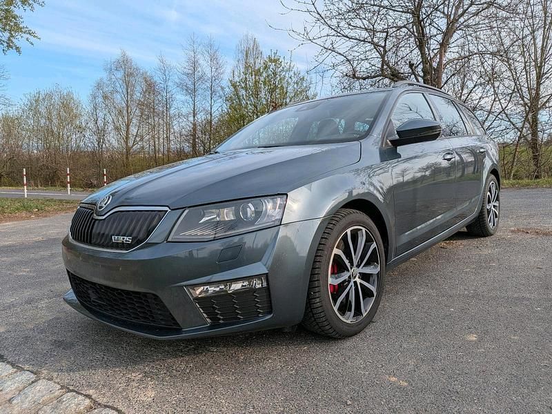 Gebraucht Skoda Octavia RS 220 PS (161 kW) 2016 Grau Kleinwagen