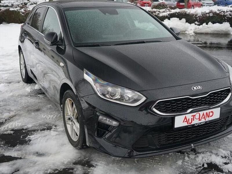 Gebraucht Kia Ceed Vision 140 PS (102 kW) 2020 Schwarz Kleinwagen