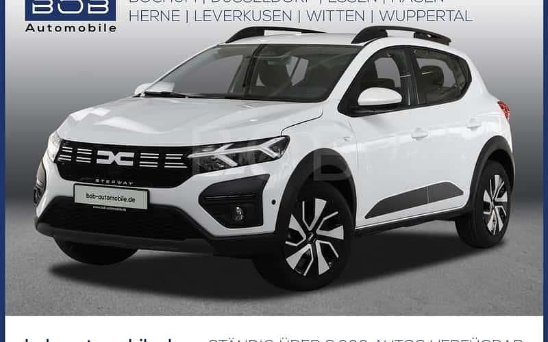 Weiß Gebraucht 2025 Dacia Sandero Expression Limousine | 17.333 € (Guter Preis) - Bild 1/4