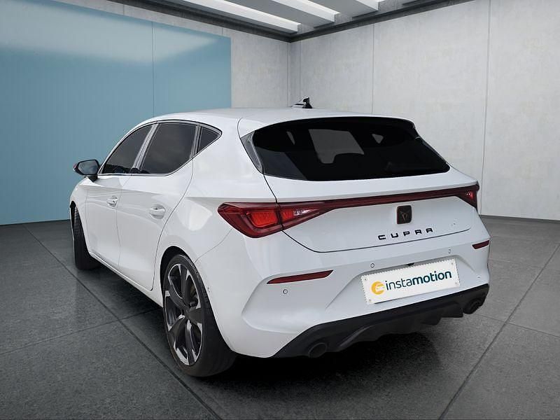 Second-hand Cupra Leon 245 CP (180 kW) 2024 Alb Hatchback