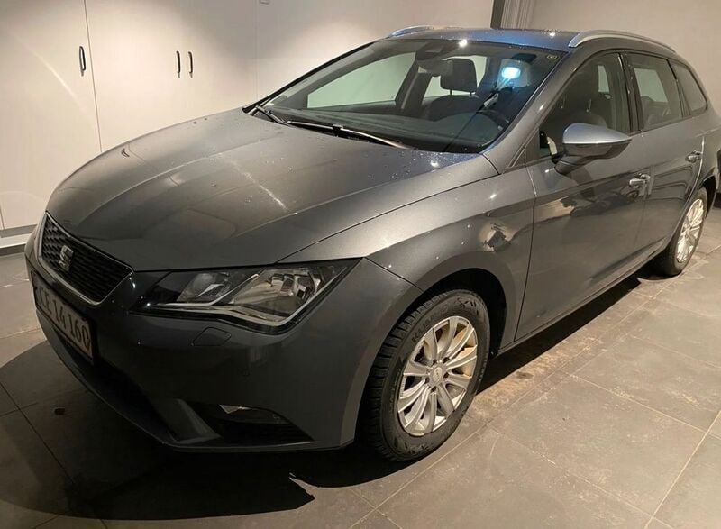 Grau Gebraucht 2015 Seat Leon ST Style Kombi | 5.800 € (Superpreis) - Bild 1/4