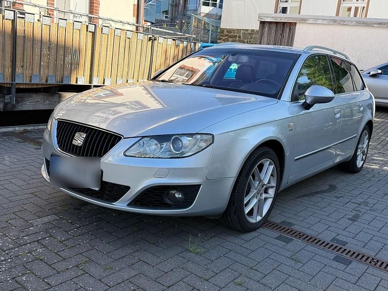 Silber Gebraucht 2010 Seat Exeo Style Kombi | 4.600 € (Fairer Preis) - Bild 1/4