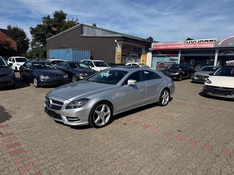 Silber Gebraucht 2011 Mercedes CLS350 Sport Coupé | 20.490 € (Guter Preis) - Bild 1/4