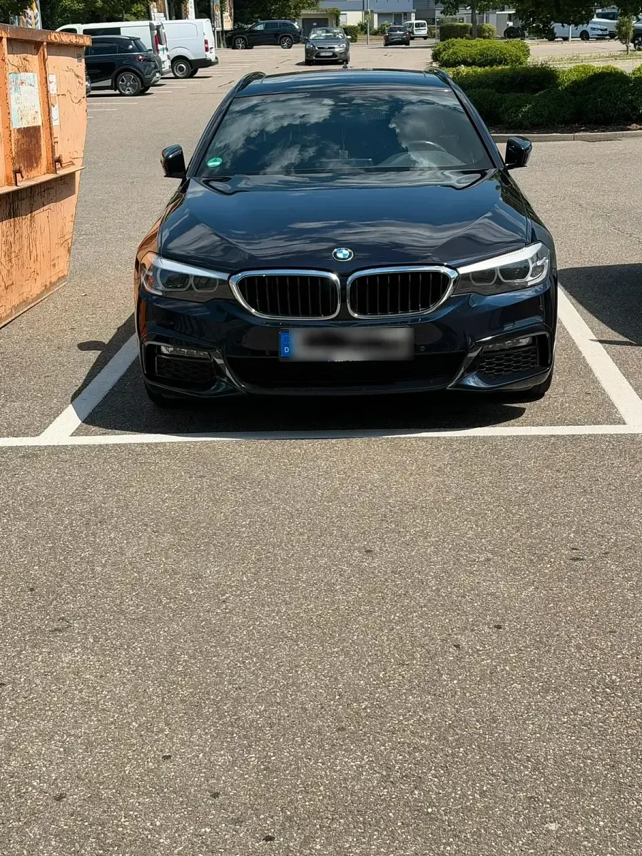Gebraucht BMW 530 M Sport 265 PS (194 kW) 2020 Schwarz Kombi