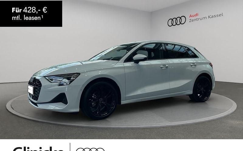 Weiß Neu 2025 Audi A3 Sportback Advanced Plus Limousine | 36.190 € (Fairer Preis) - Bild 1/4