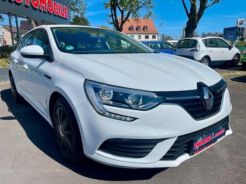 Gebraucht Renault Mégane IV Life 116 PS (85 kW) 2018 Weiß Limousine