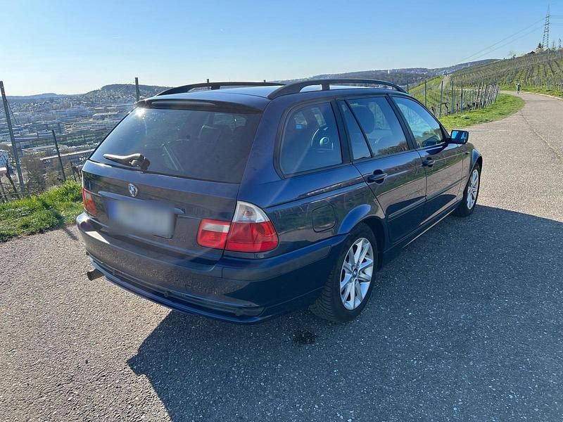 Gebraucht BMW 316 116 PS (85 kW) 2004 Blau Kombi