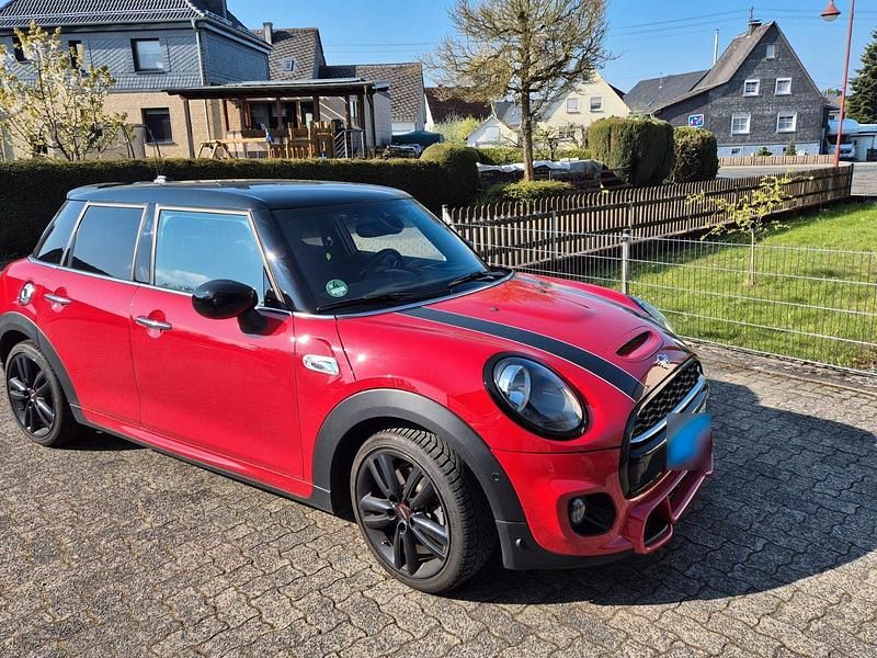 Usado Mini Cooper S 192 HP (141 kW) 2020 Vermelho Citadino