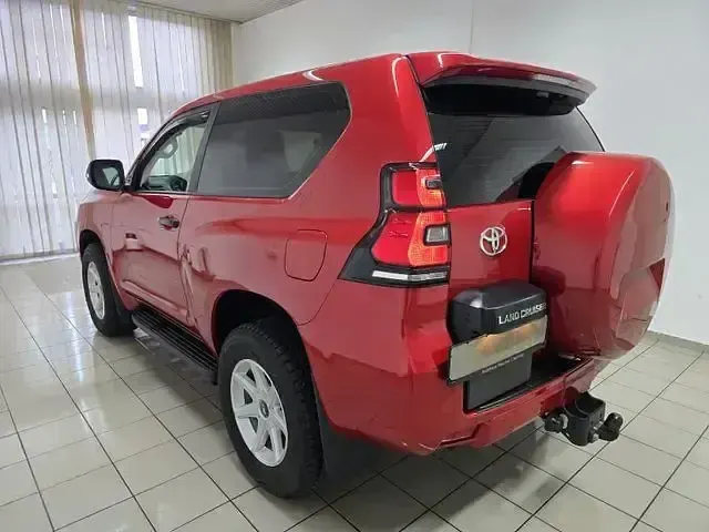 Gebraucht Toyota Land Cruiser 204 PS (150 kW) 2019 Grau SUV