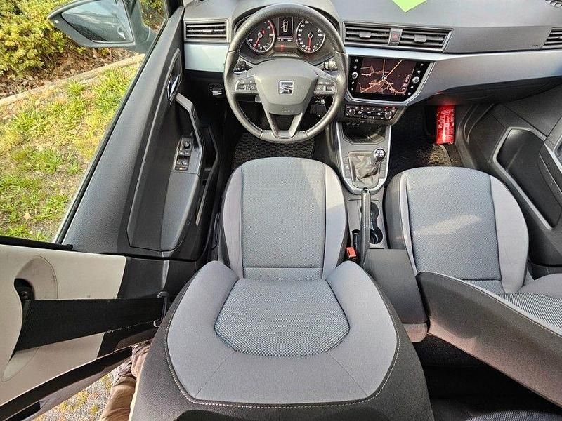 Gebraucht Seat Arona Style 116 PS (85 kW) 2019 Grau SUV