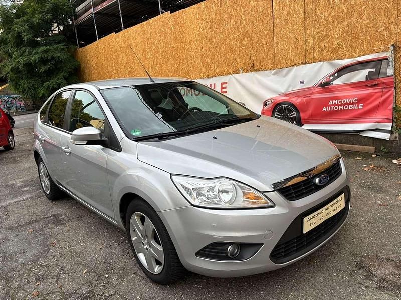 Grau Gebraucht 2008 Ford Focus Style Limousine | 2.600 € (Fairer Preis) - Bild 1/4