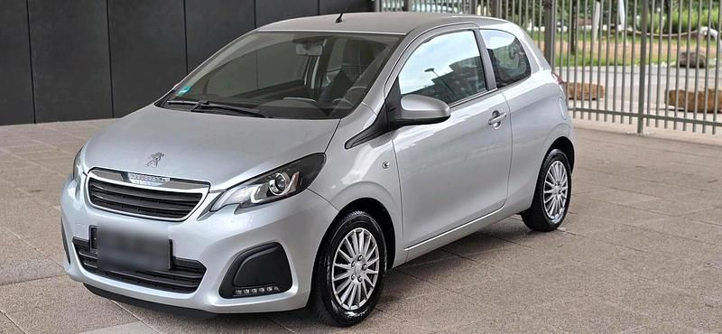 Silber Gebraucht 2016 Peugeot 108 Kleinwagen | 4.300 € (Fairer Preis) - Bild 1/4