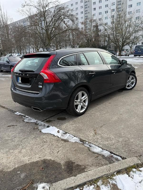 Gebraucht Volvo V60 215 PS (158 kW) 2013 Grau Kombi