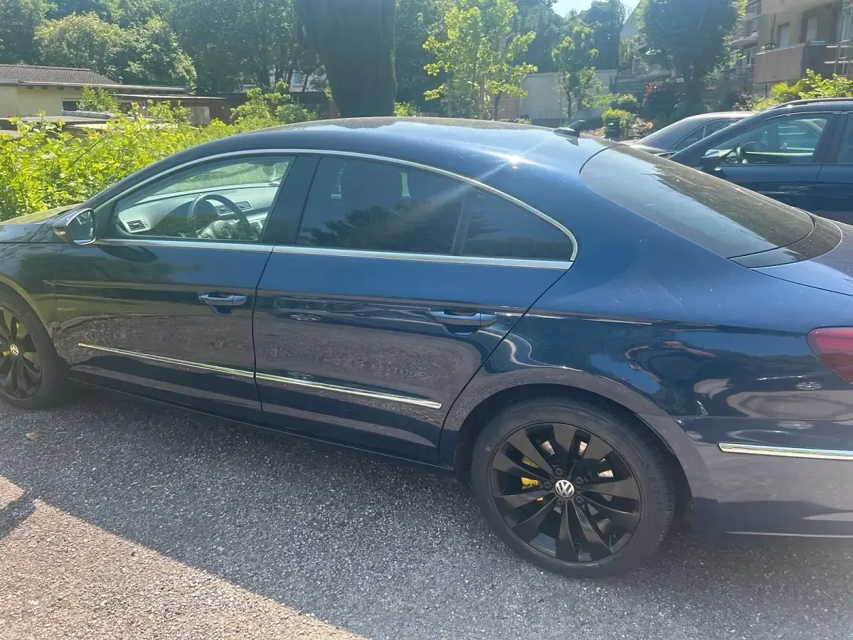 Gebraucht VW Passat 140 PS (102 kW) 2015 Blau Limousine