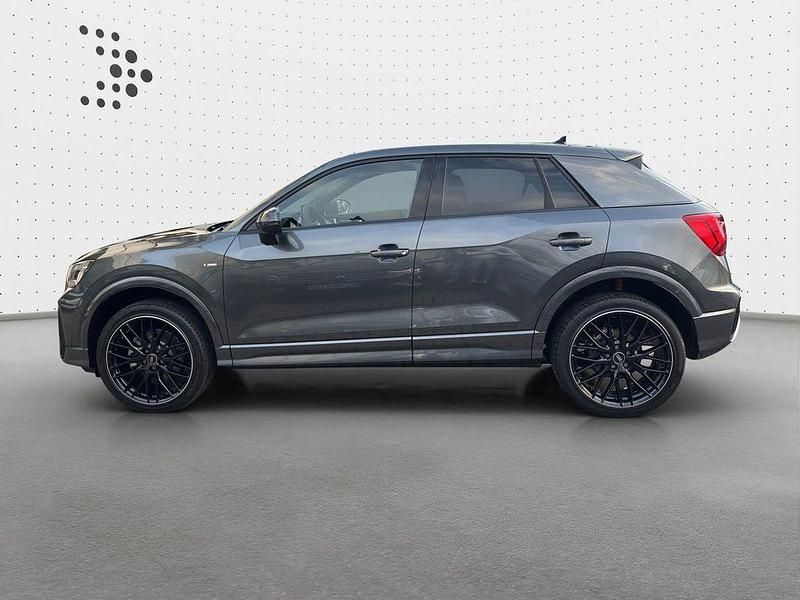 Gebraucht Audi Q2 S-Line 150 PS (110 kW) 2025 Mythosschwarz metallic SUV