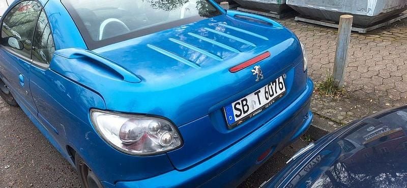 Gebraucht Peugeot 206 CC Platinum 136 PS (100 kW) 2003 Blau Cabrio
