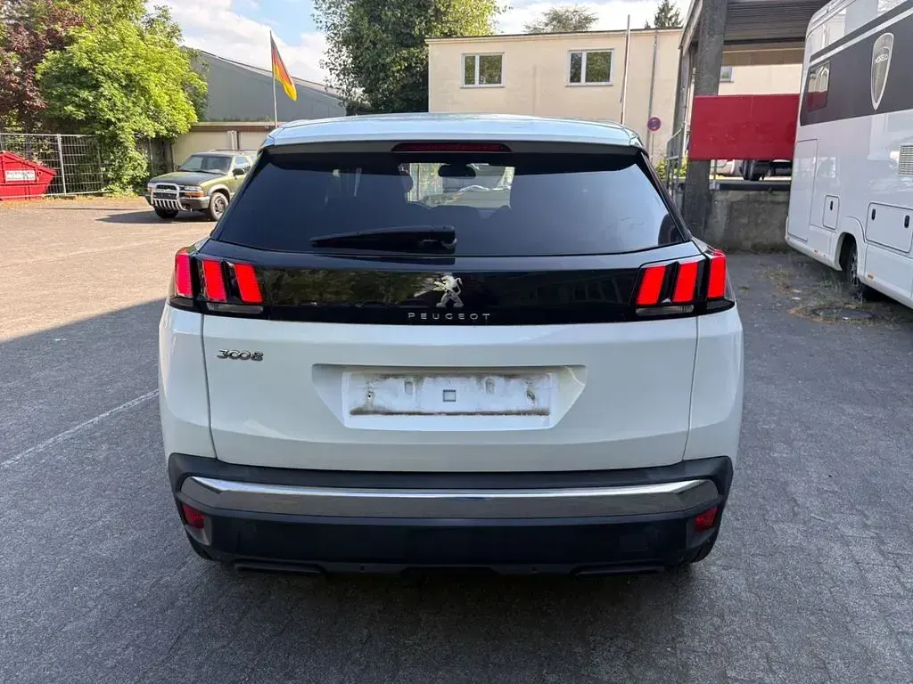 Gebraucht Peugeot 3008 Active 131 PS (96 kW) 2020 SUV