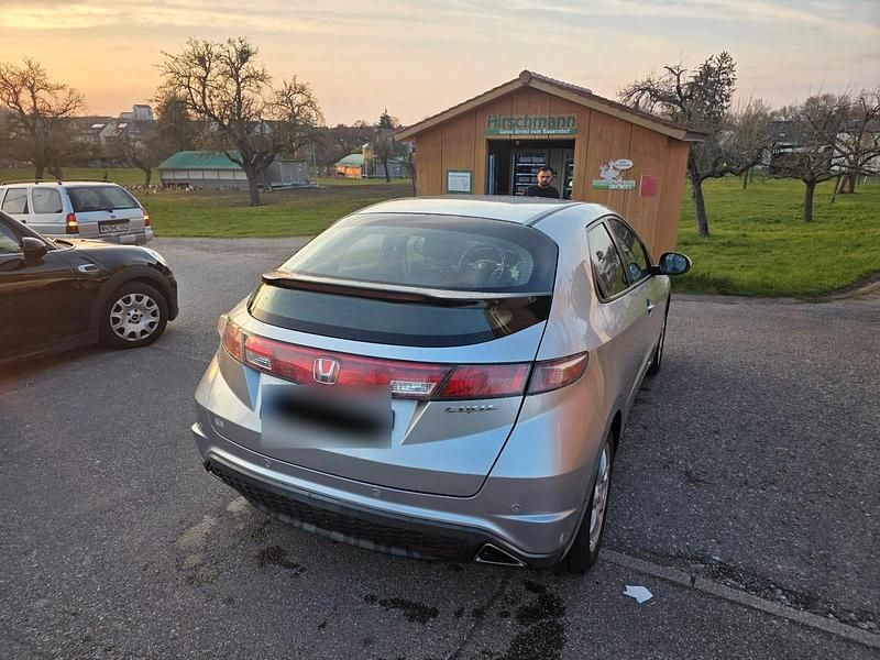 Gebraucht Honda Civic 140 PS (102 kW) 2007 Grau Limousine