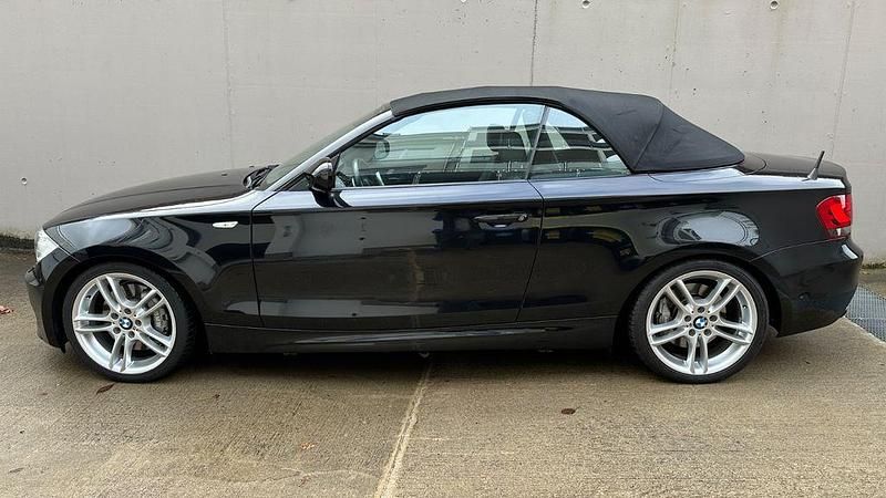 Gebraucht BMW 135 Cabriolet Performance 306 PS (225 kW) 2011 Schwarz Cabrio