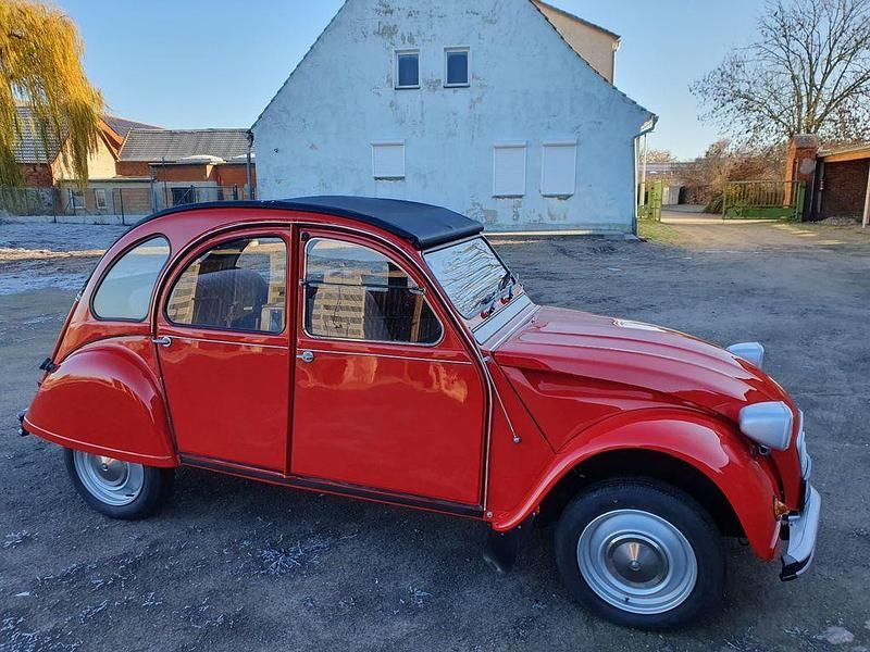 Gebraucht Citroën 2CV 27 PS (19 kW) 1985 Rot Limousine