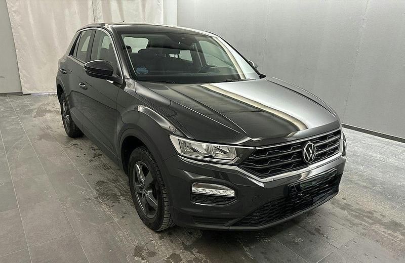 Gebraucht VW T-Roc Basis 116 PS (85 kW) 2021 Grau SUV