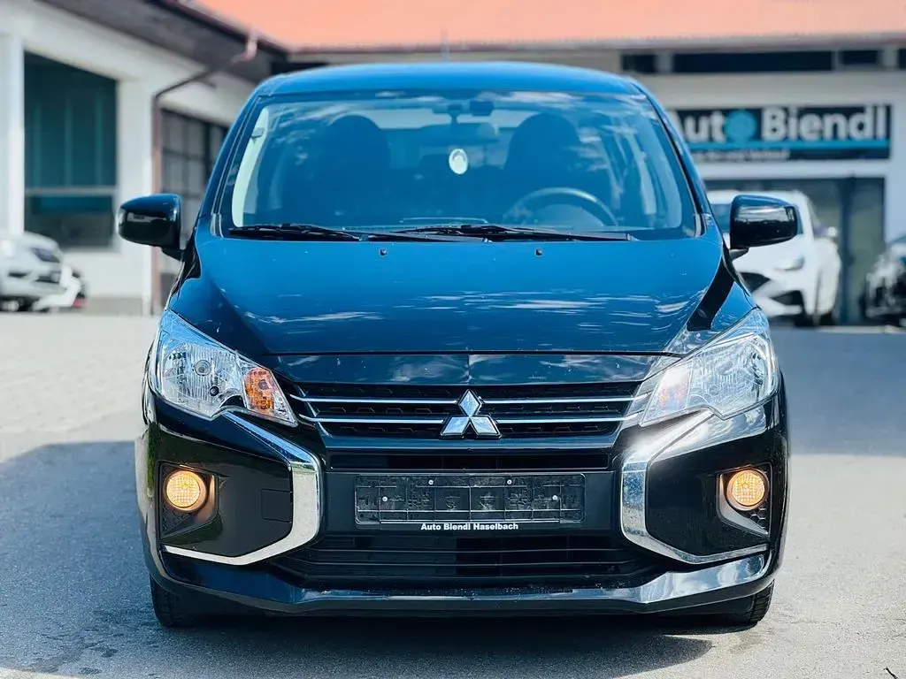 Gebraucht Mitsubishi Space Star Spirit 71 PS (52 kW) 2021 Schwarz Kleinwagen