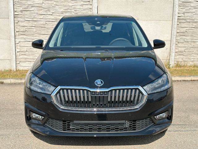 Black magic perl Neu 2025 Skoda Fabia Selection Kleinwagen | 25.200 € (Etwas zu teuer) - Bild 1/4
