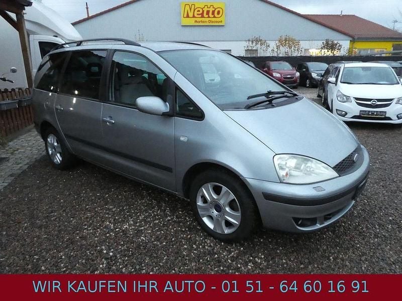 Gebraucht Ford Galaxy Ghia 140 PS (102 kW) 2003 Silber Van / Kleinbus