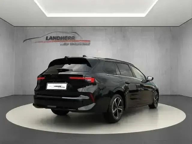 Gebraucht Opel Astra 131 PS (96 kW) 2025 Schwarz Kleinwagen