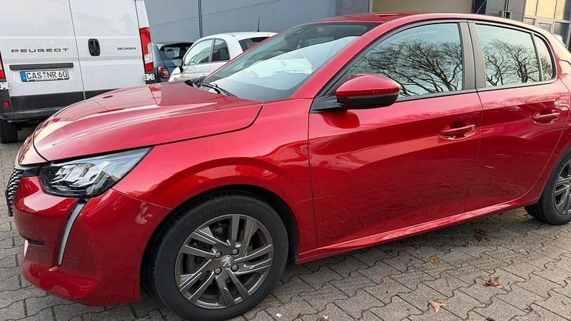 Rot Gebraucht 2021 Peugeot 208 Active Kleinwagen | 15.859 € (Fairer Preis) - Bild 1/4