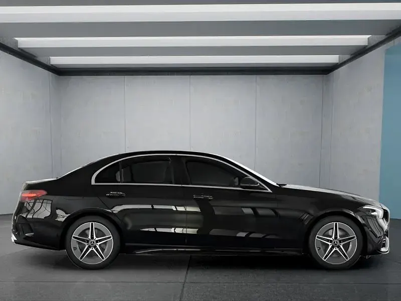 Gebraucht Mercedes C300e 204 PS (150 kW) 2023 Schwarz Limousine