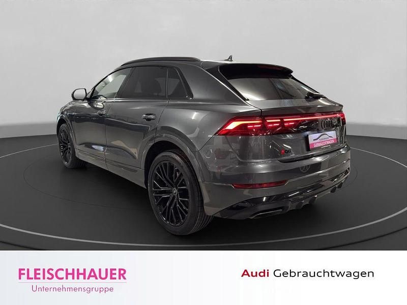 Gebraucht Audi Q8 S-Line 286 PS (210 kW) 2024 Grau SUV