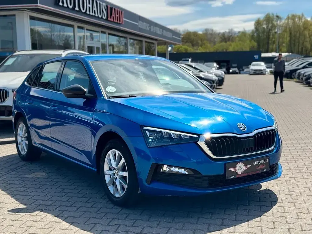 Gebraucht Skoda Scala Style 116 PS (85 kW) 2019 Blau Kleinwagen
