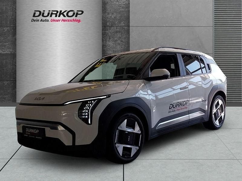 (ud) schneeweiss uni Gebraucht 2025 Kia EV3 2 SUV | 39.590 € (Fairer Preis) - Bild 1/4