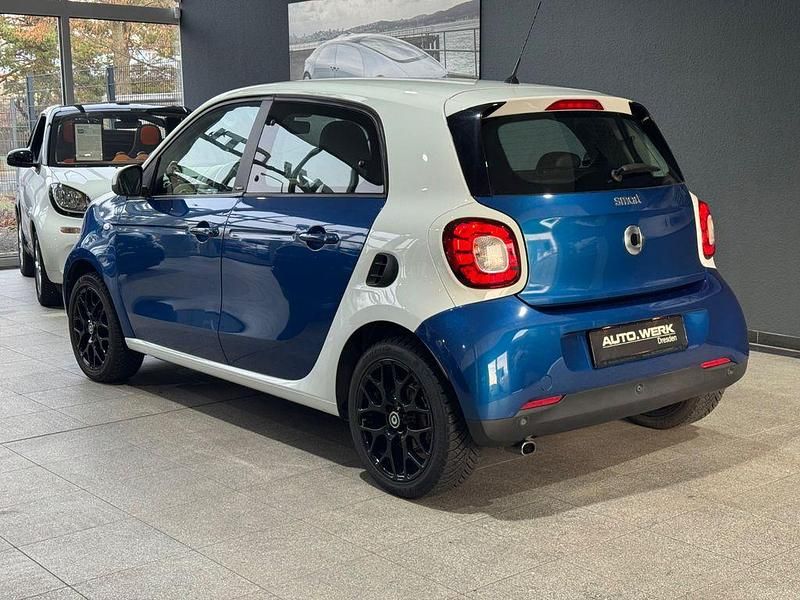Gebraucht Smart ForFour Prime 90 PS (66 kW) 2015 Blau Kleinwagen