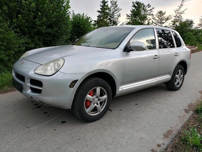 Grau Gebraucht 2005 Porsche Cayenne SUV | 4.650 € (Guter Preis) - Bild 1/4