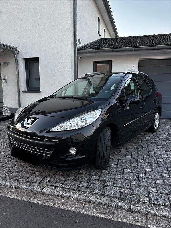 Gebraucht Peugeot 207 120 PS (88 kW) 2011 Schwarz Kombi