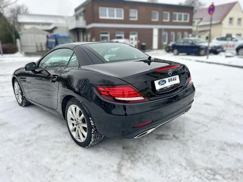 Gebraucht Mercedes SLC200 184 PS (135 kW) 2019 Schwarz Cabrio