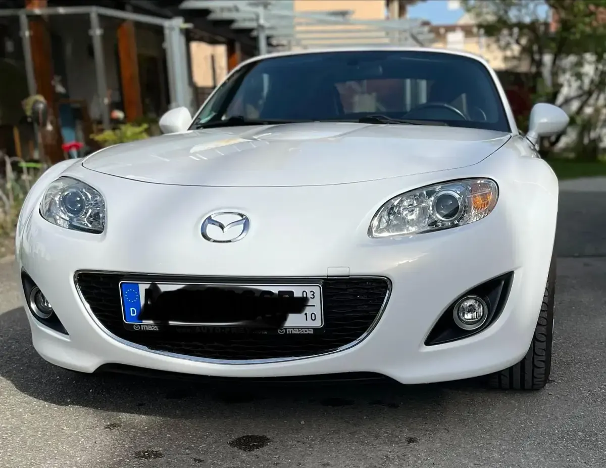 Gebraucht Mazda MX5 126 PS (92 kW) 2012 Weiß Cabrio
