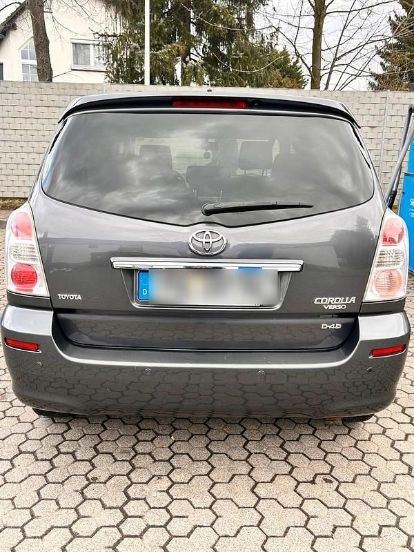 Usado Toyota Corolla 137 HP (100 kW) 2009 Sedan