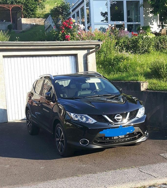 Schwarz Gebraucht 2017 Nissan Qashqai Tekna SUV | 8.000 € (Superpreis) - Bild 1/1
